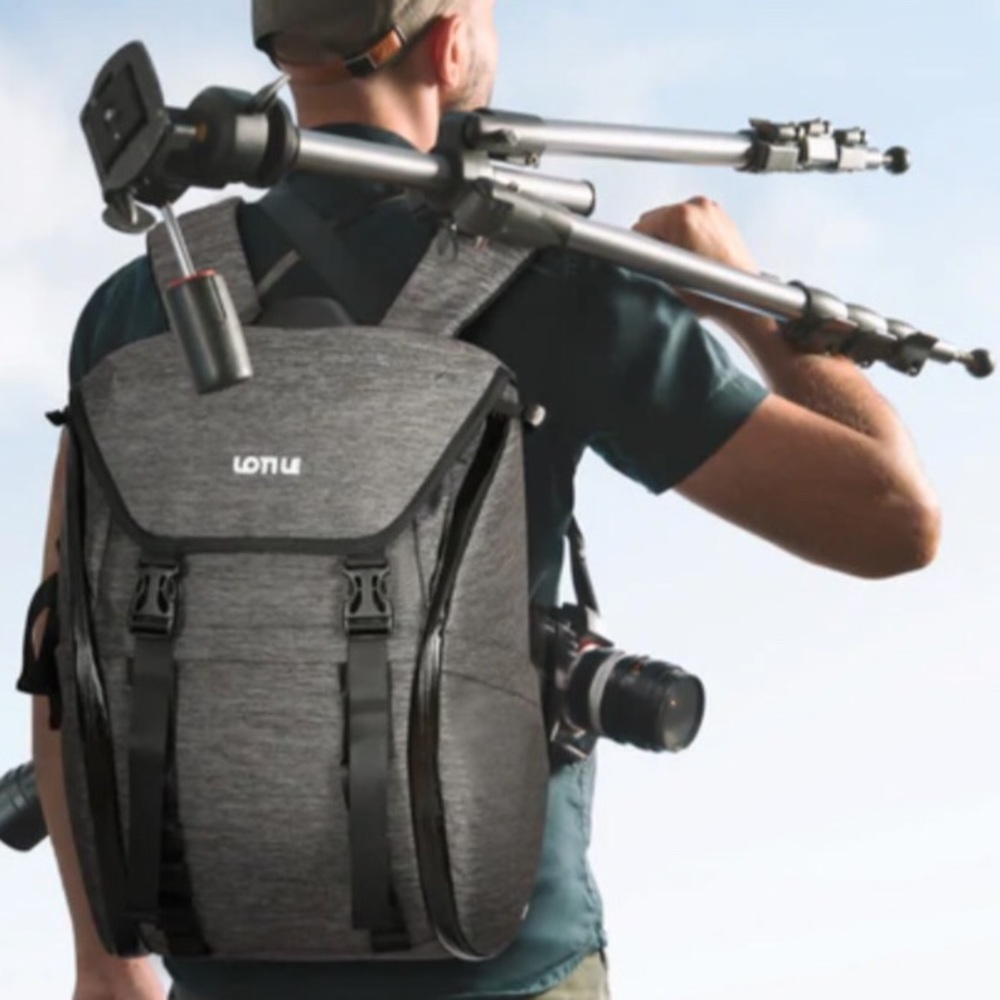 NWT Lotile Camera Backpack with Raincover